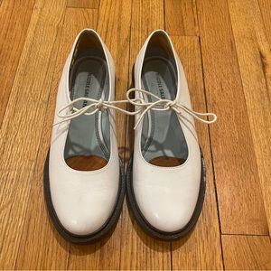 Nicole Saldaña Shoes